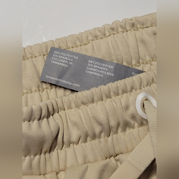 FILA Shorts Small - Picture 3 of 4